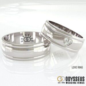 LOVE RING